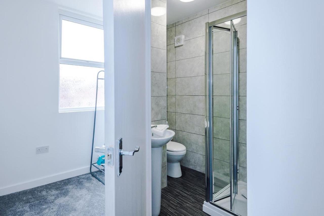 Cosy 3 Bed 3 Bath House - Central Liverpool -Self Check-In & Free Parking! 빌라 외부 사진